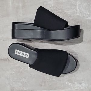 NEW Steve Madden Bendable Black Platform Slide Sandals
